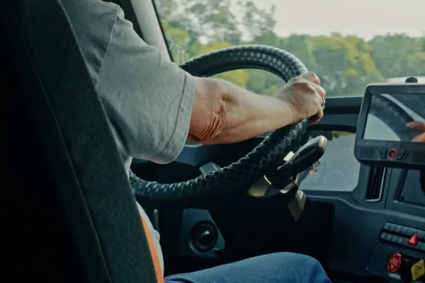 How a Dedicated Transportation Solution Improved Safety and Decreased Risks