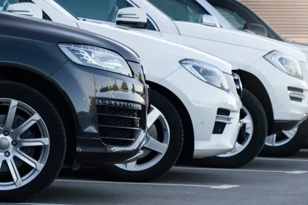 Dedicated transportation services for the automotive industry.